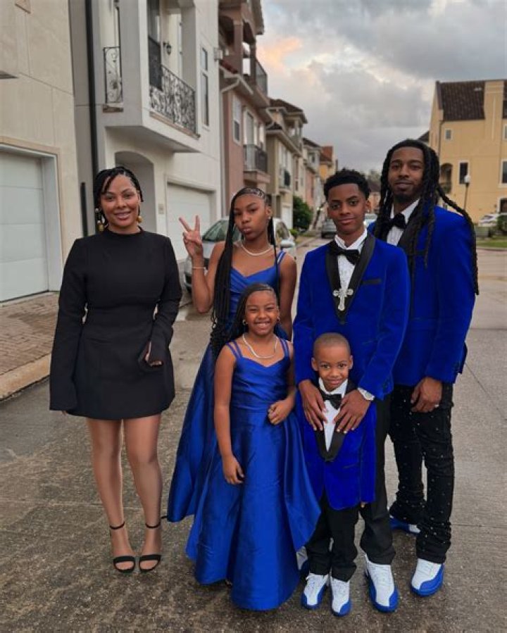 A.J. Bennett Jr. - Age, Family, Bio