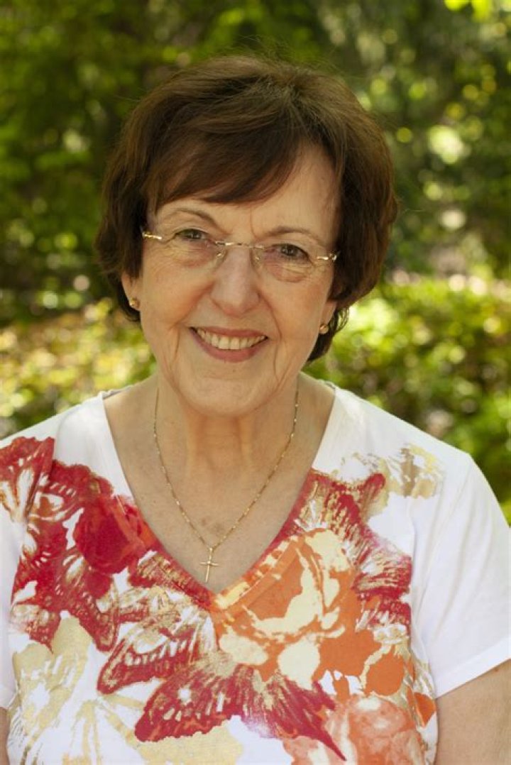 
Adriana C. Urtis Barry Obituary, What was Adriana C. Urtis Barry Cause of Death? 