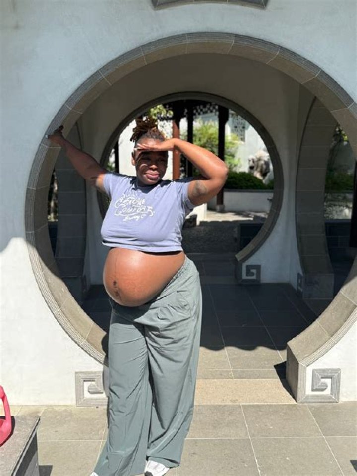 Amber Thomas Wallin - Age, Family, Bio