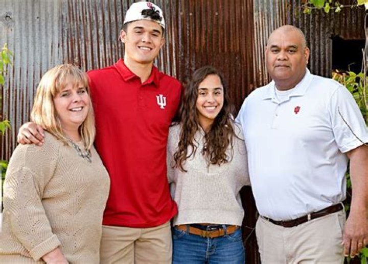 Anthony Leal - Age, Family, Bio