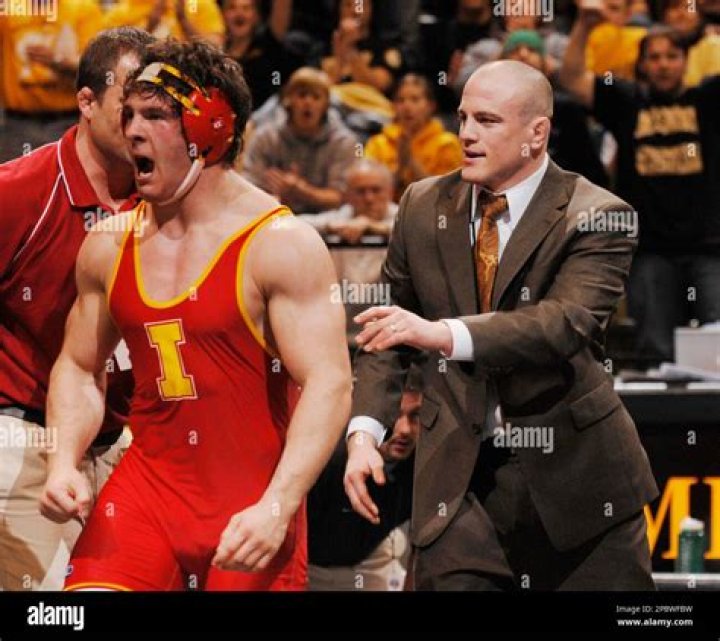 Cael Sanderson - Age, Family, Bio