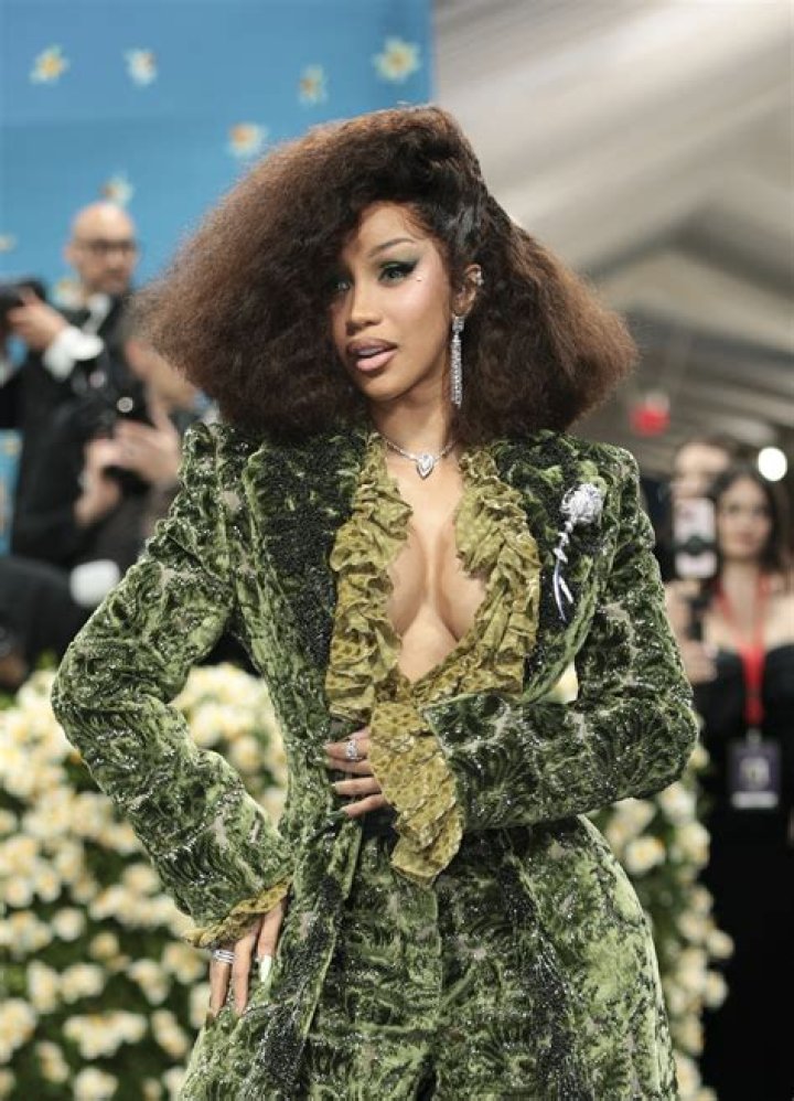 Cardi B - Age, Family, Bio