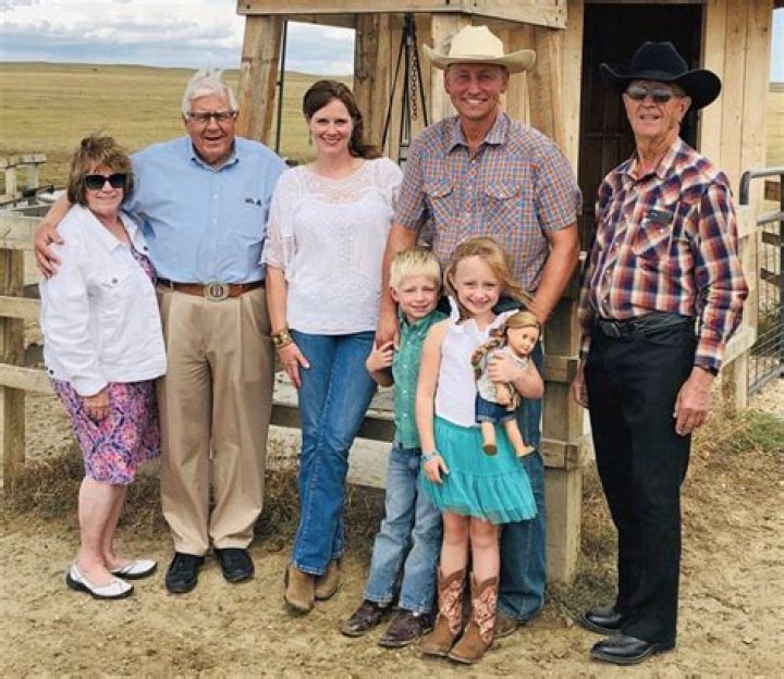 Carla Howe - Age, Family, Bio