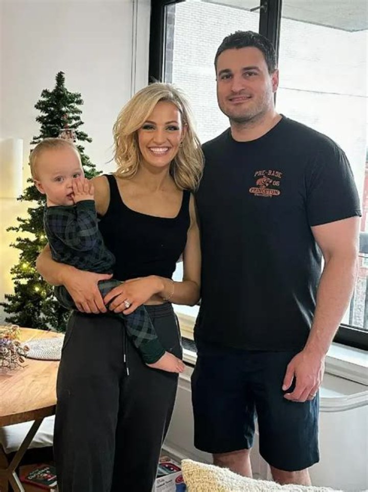 Carley Gonschior - Age, Family, Bio