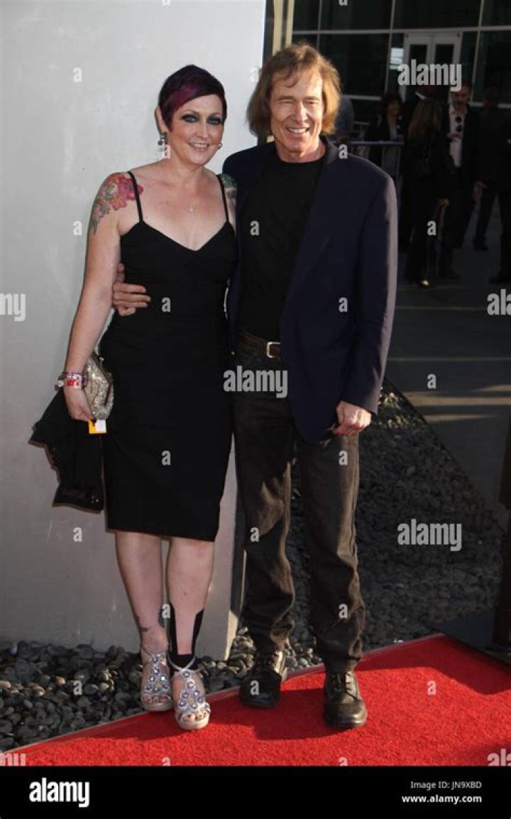 Cooper Huckabee Bio (Wiki) 