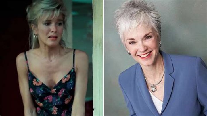 Dan Rhodes - Age, Family, Bio