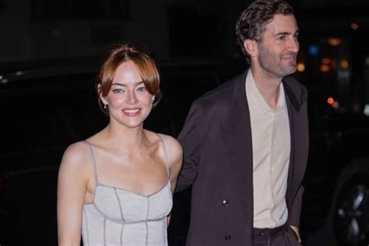 Dave McCary and wife Emma Stone went for a date to a baseball game!