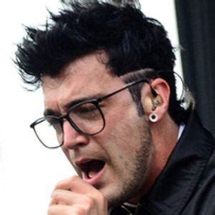 Dustin Bates - Age, Family, Bio