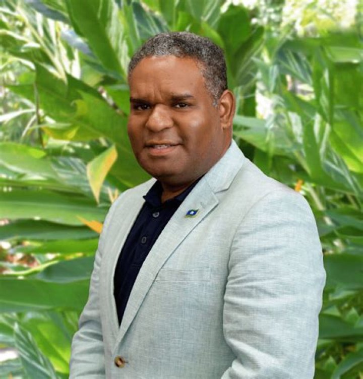 Edgar Nixon - Trivia, Family, Bio