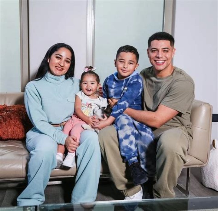 Eduin Caz - Age, Family, Bio