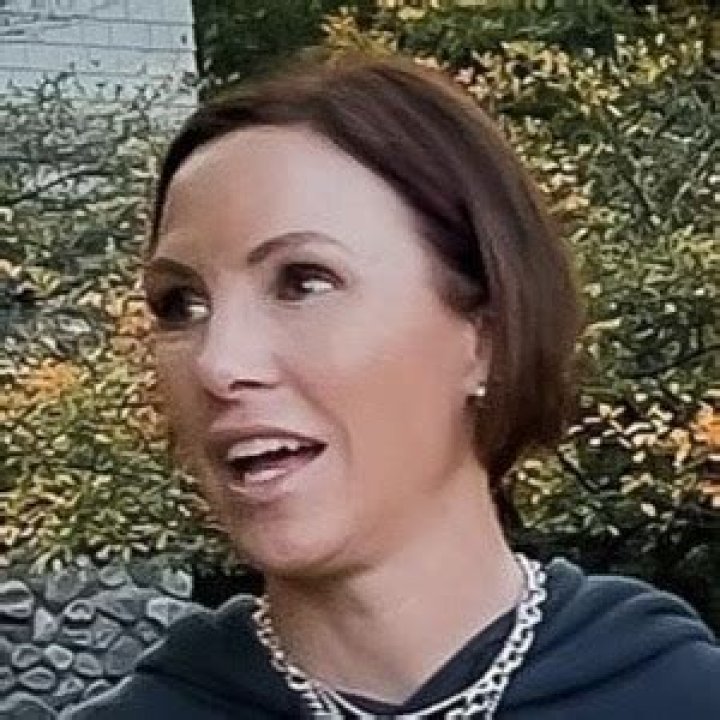 Emily Carriveau - Age, Family, Bio