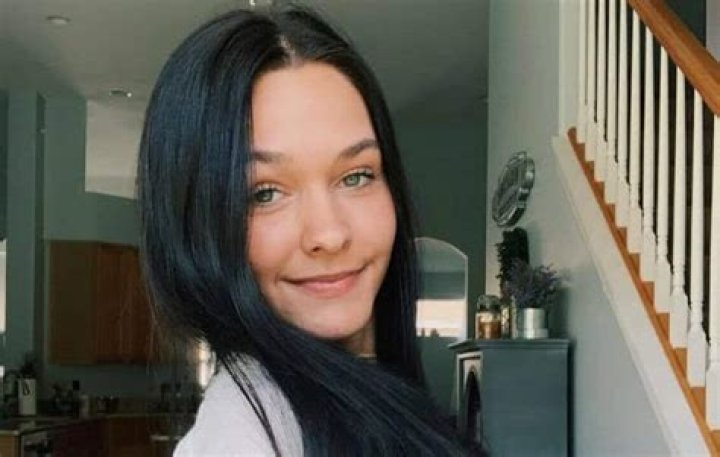 Emma Marie Net Worth, Age, Boyfriend, Family, Biography & More