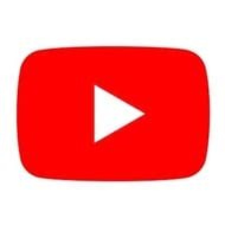 Falon Moss - Trivia, Family, Bio