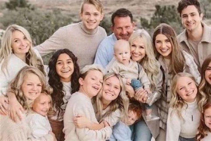 fam0ustwin.nem_ - Age, Family, Bio