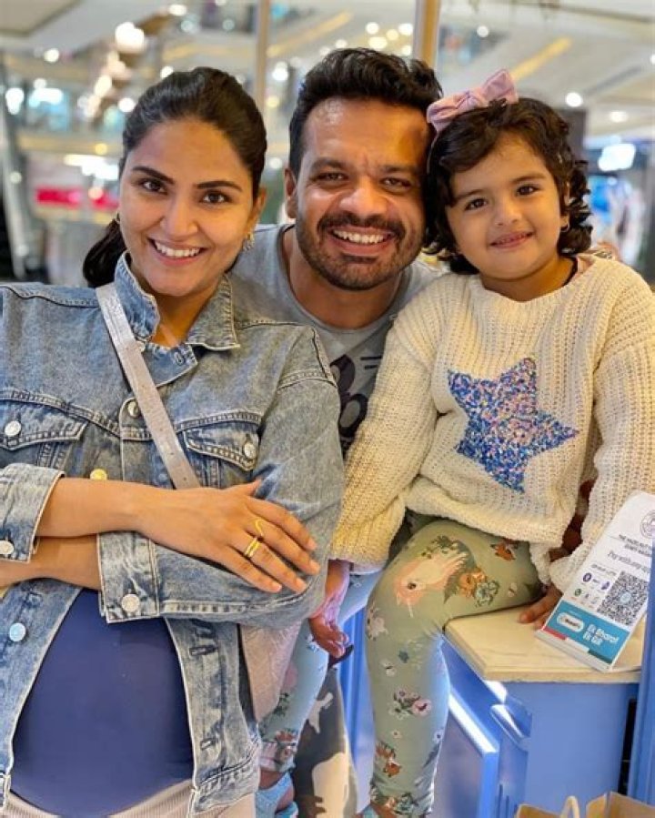 Gaurav Taneja Wiki, Age, Net Worth, Girlfriend, Wife, Family, Biography & More