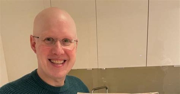
‘GBBO’s’ Matt Lucas Talks Dramatic Weight Loss — “I’m Not Skinny by Any Means” 