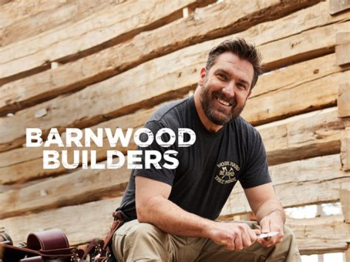 How old is Alex on Barnwood Builders?