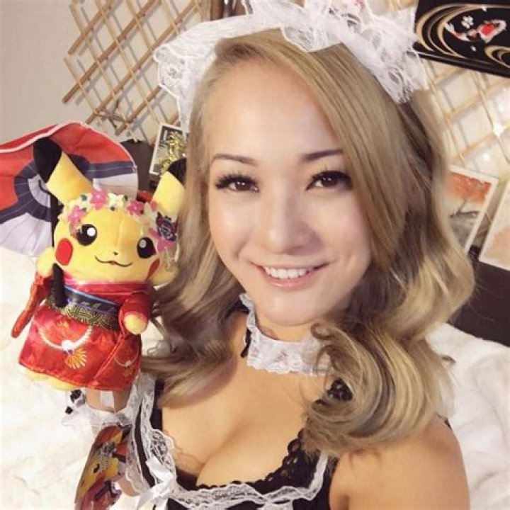 
How old is Reina Scully? Age, Height, Ethnicity, Nationality, Bio 