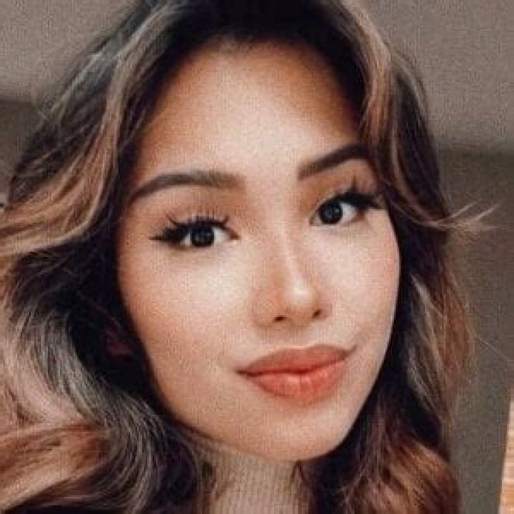 Ilah Dizon - Age, Family, Bio