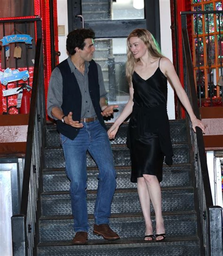 Is Amal Alamuddin the ‘Carolyn Bessette’ to George Clooney’s JFK Jr.?