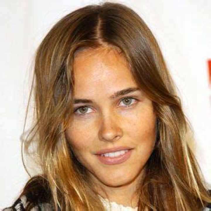 Isabel Lucas - Age, Family, Bio