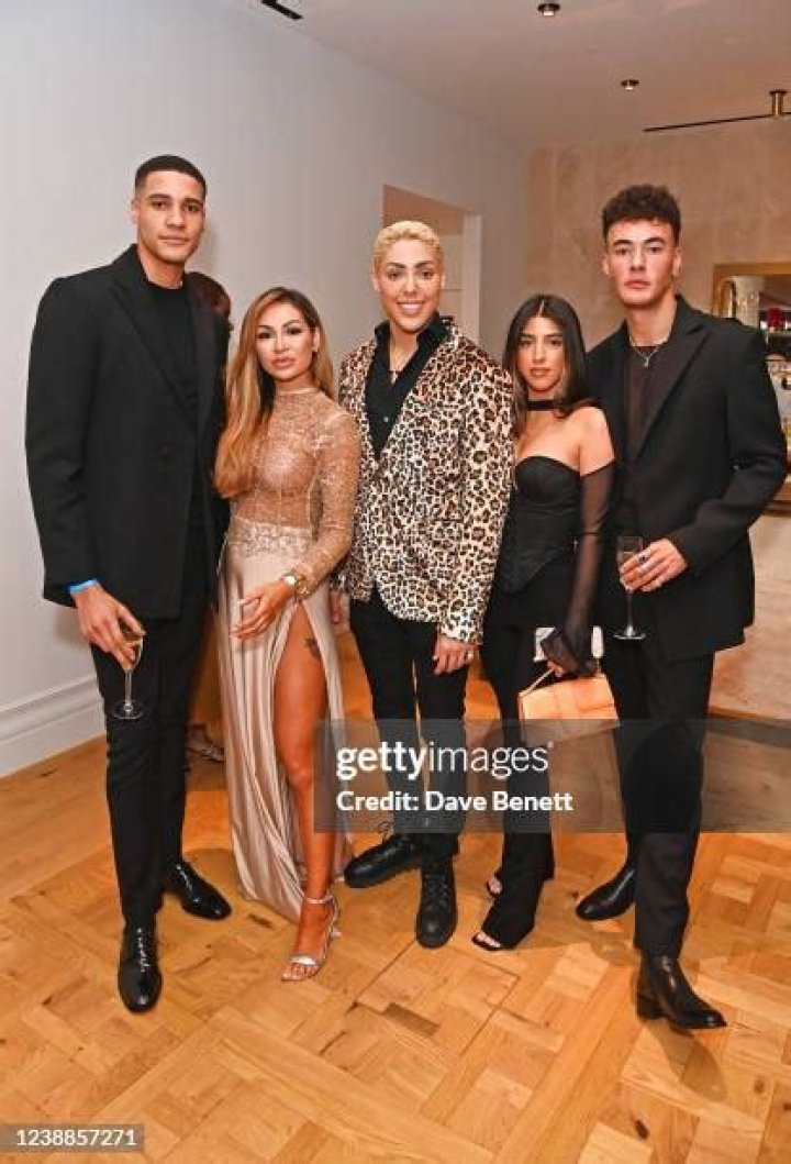 Jackson Mawhinney - Trivia, Family, Bio