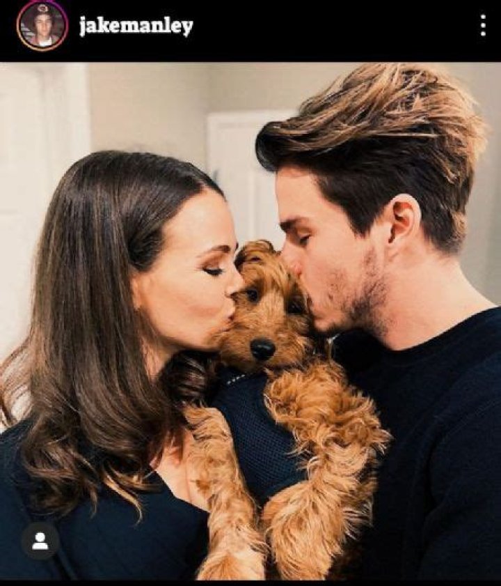 Jake Manley - Age, Family, Bio