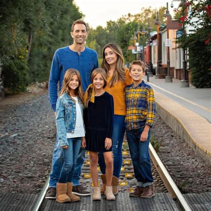 Jaqi Clements - Age, Family, Bio