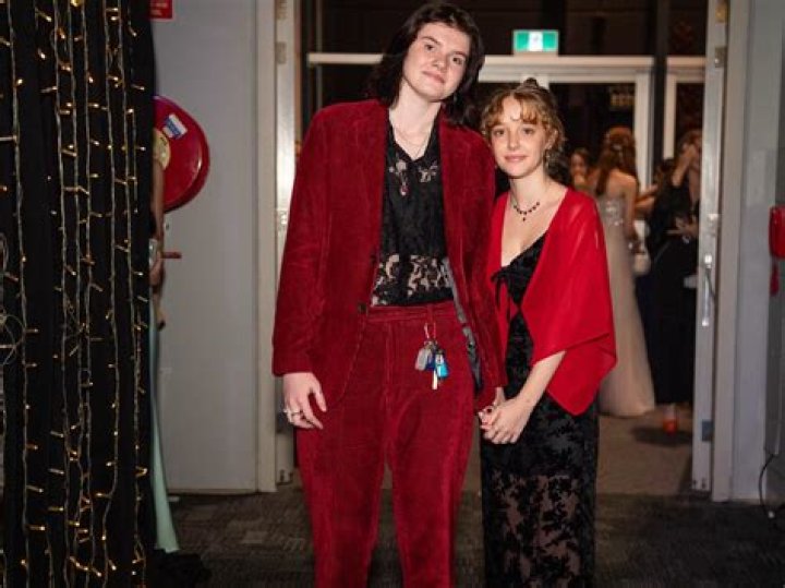 Jen Houghton - Age, Family, Bio