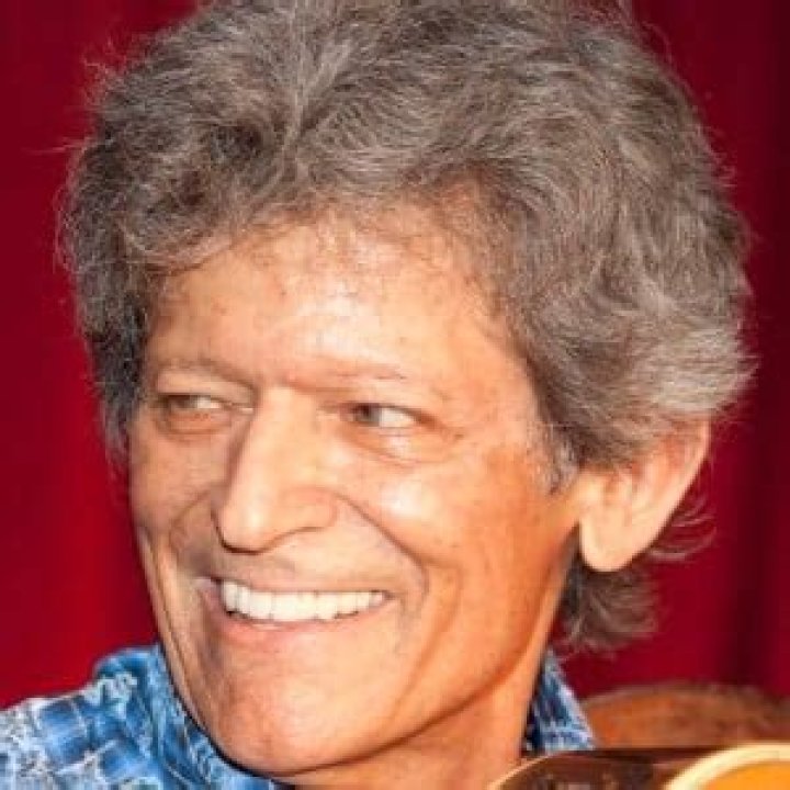 Johnny Rodriguez - Age, Family, Bio