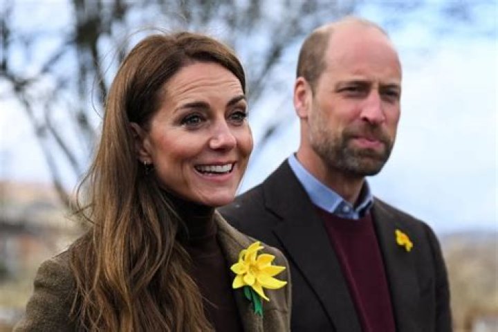 Kate Middleton & Prince William are finally, officially engaged after nine years
