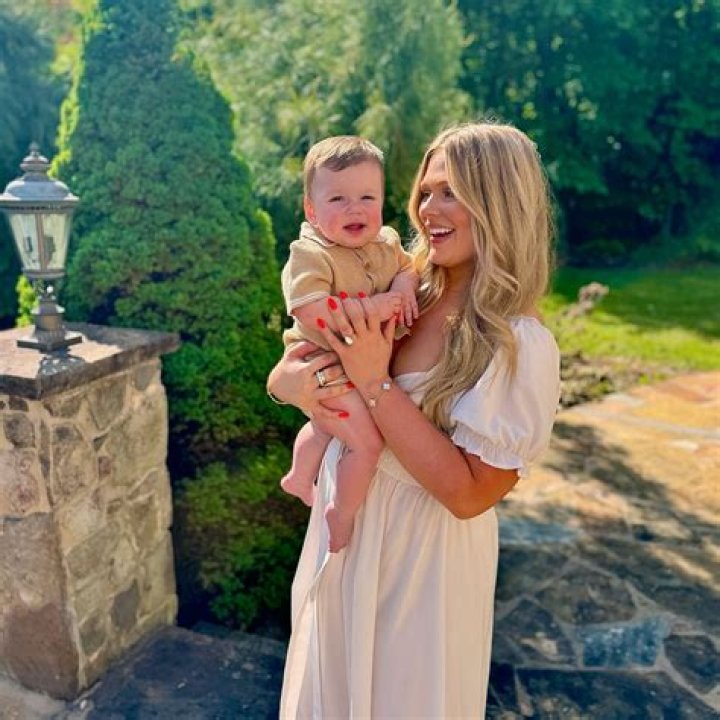 Kelly Strack - Age, Family, Bio