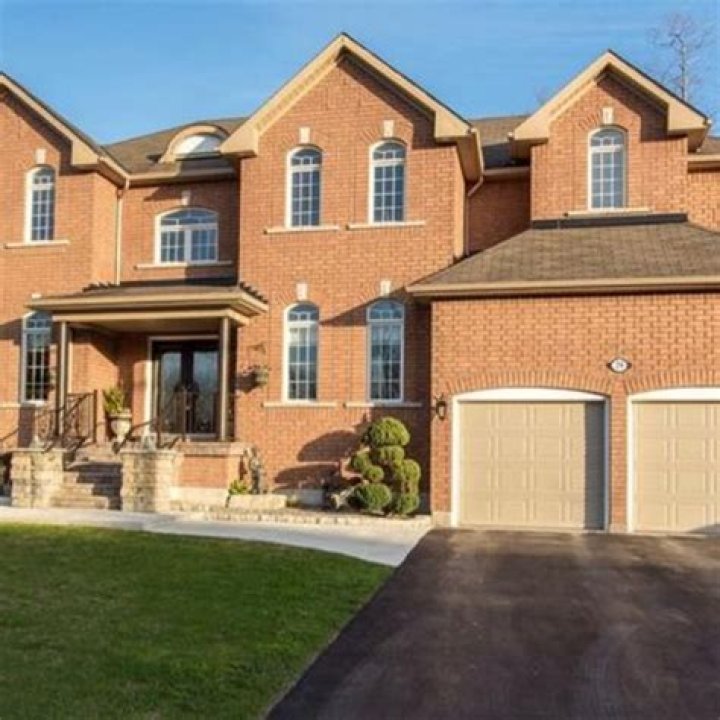 Krista Visentin Bio (Wiki) 