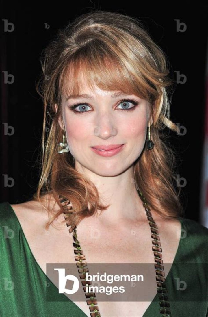 Kristen Connolly - Age, Family, Bio