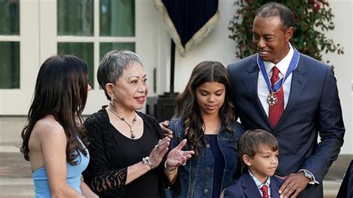 Liz Woods - Age, Family, Bio