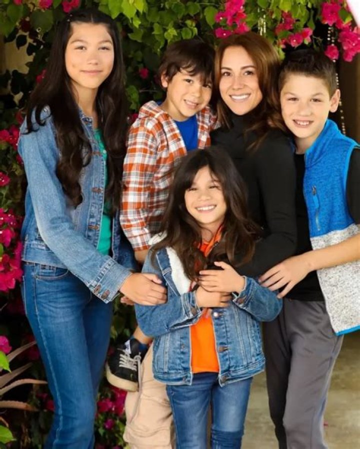 Luis Ortiz - Age, Family, Bio