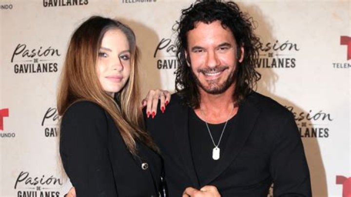 Mario Cimarro - Age, Family, Bio