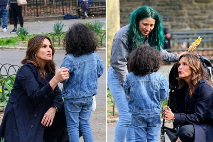 Mariska Hargitay was mistaken for a police officer by a little girl who lost her mom