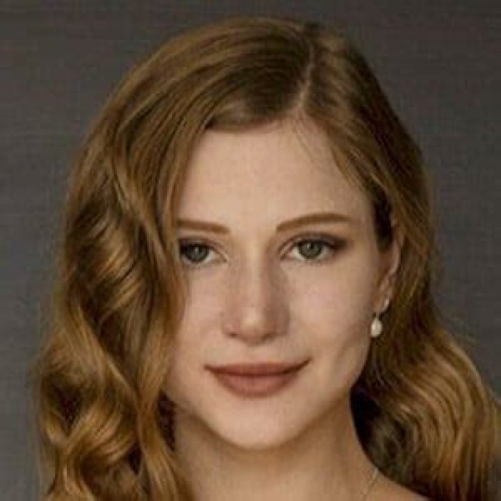 Melissa Soria - Age, Family, Bio