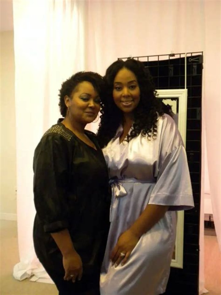 Mia Amber Davis - Trivia, Family, Bio