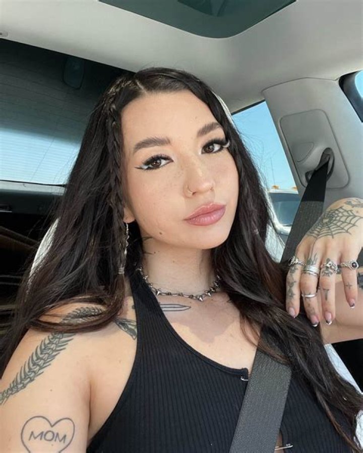 Mia Sayoko - Age, Family, Bio