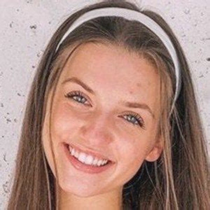 Mimi Drabik - Age, Family, Bio