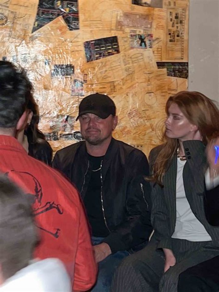 	Page Six: Leo DiCaprio got friendly with a model who was not Nina Agdal	