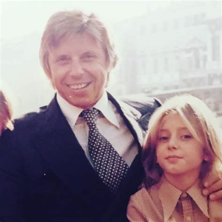 Robert Warren Miller - Age, Family, Bio