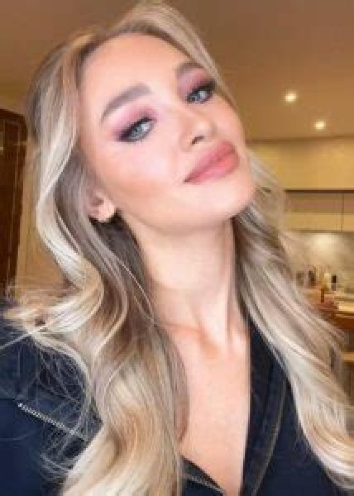 Roxy Horner Height, Weight, Net Worth, Age, Wiki, Who, Instagram, Biography