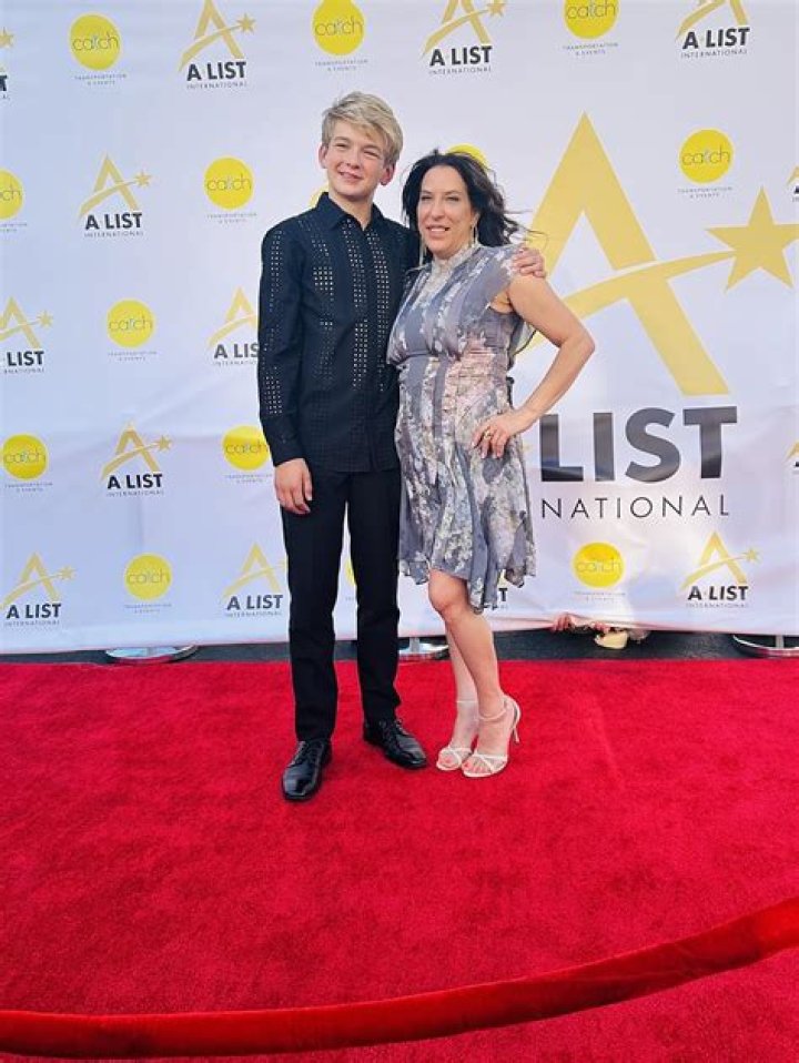 Ryan Roberts - Age, Family, Bio