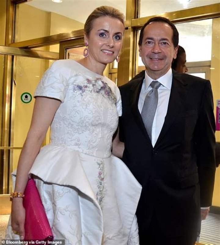 Sarah Paulson Wiki, Age, Net Worth, Boyfriend, Family, Biography & More