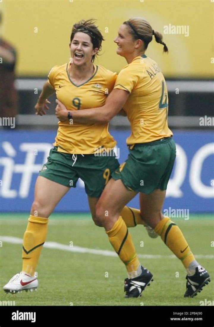 Sarah Walsh - Age, Family, Bio