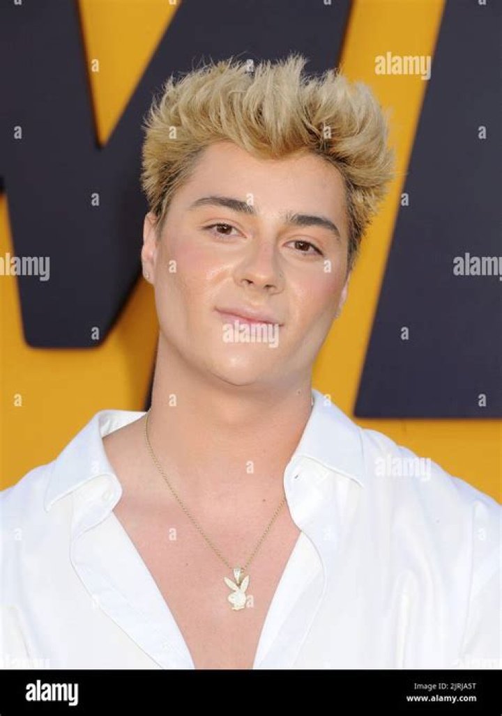 Sebastian Bails - Age, Family, Bio