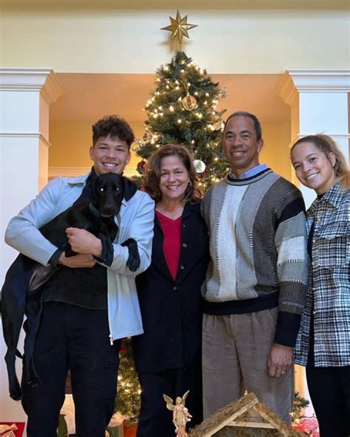 Shelton Benjamin - Age, Family, Bio